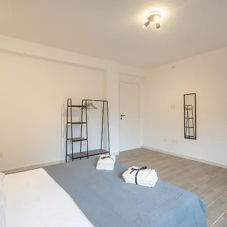 Cavour Apartment *